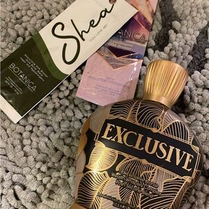 Exclusive Bronze Luxury Self-Tanning Lotion - Gold & Black